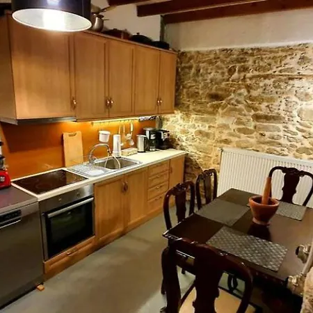 Traditional Stone House In Pelion Κισσός